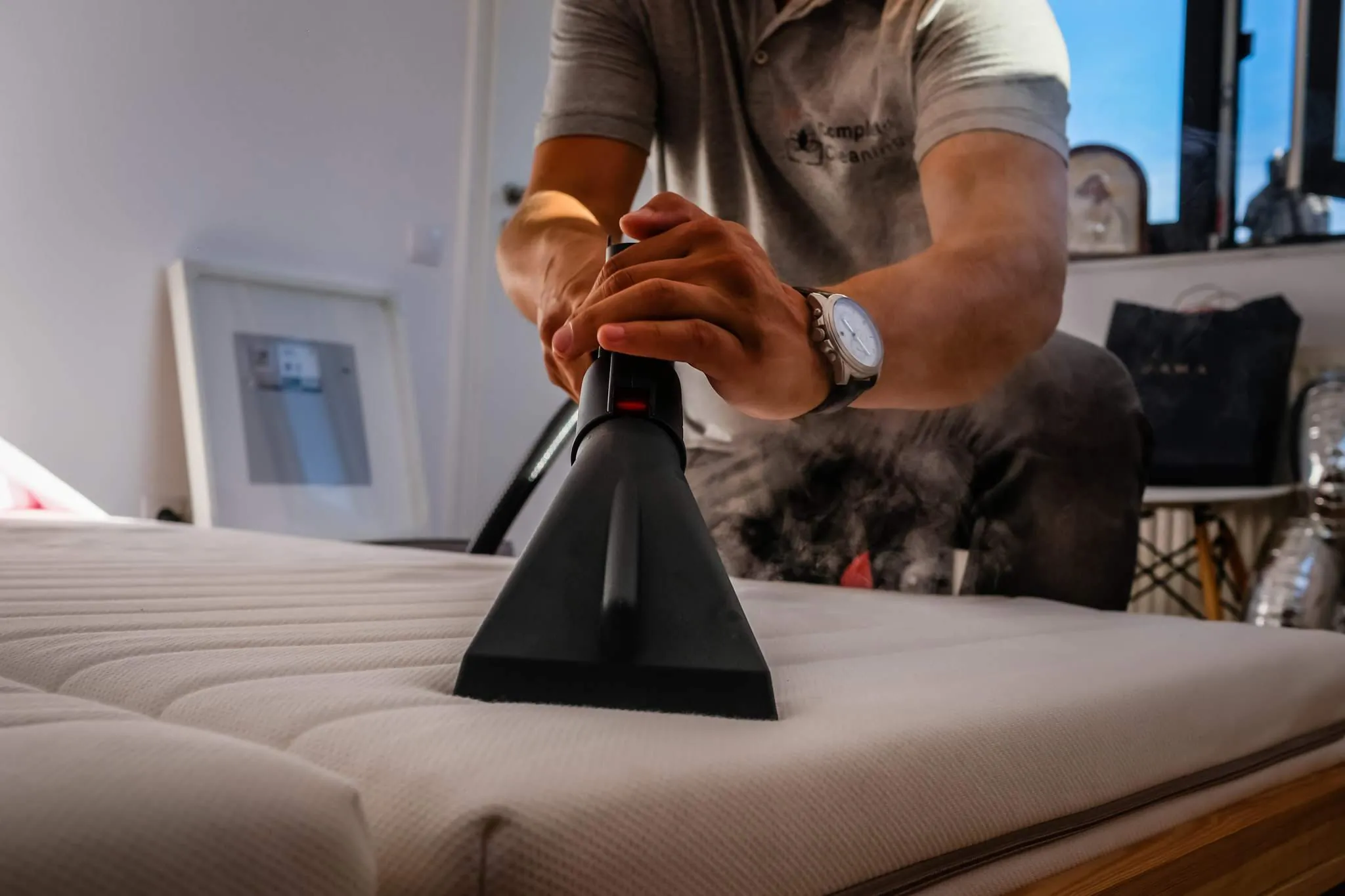 Curățare și igienizare canapele, fotolii și saltele